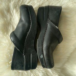 Black Dansko Clogs 37